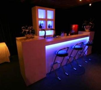 Lounge rechte bar wit 3,6 m + 1 x achterkast