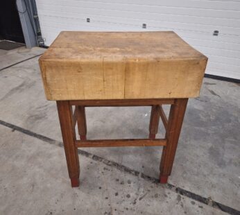 Houten slagers hakblok